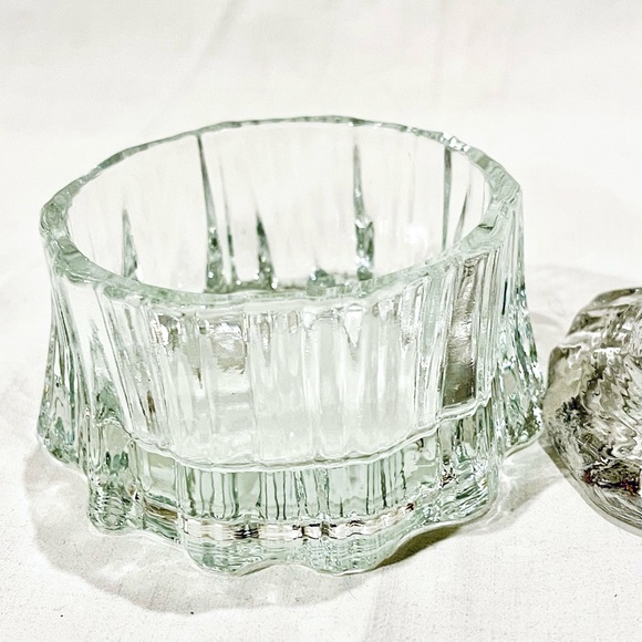 VINTAGE Mosser Clear Glass Victorian Lady Dresser Trinket Jewelry - Picture 8 of 15